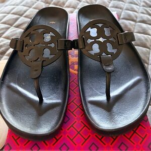 Tory Burch Miller Cloud Black Thong Sandals 8 Great Condition